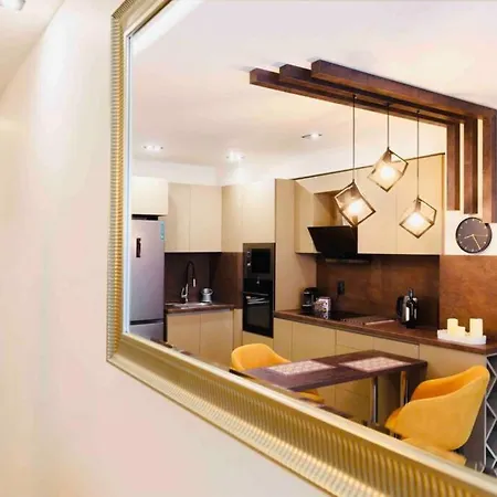 Apartment Cozy,stylish,modern With Terrace/top Location