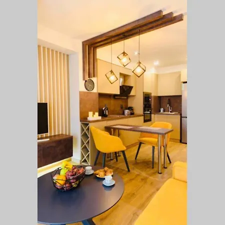 Apartment Cozy,stylish,modern With Terrace/top Location